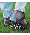 Обувки аератор за трева – сандали с метални шипове за аериране на тревни площи